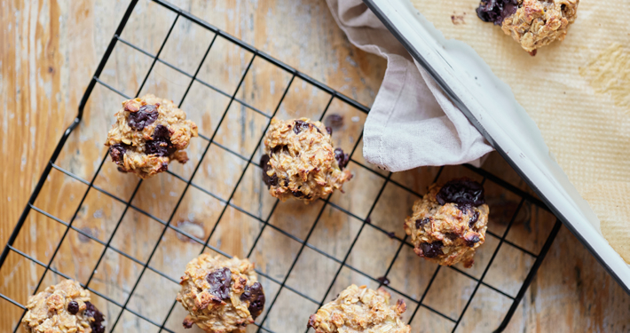 3 ingredient oat bites | Second Nature Guides